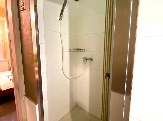 в центрі на вулиці валова 21 Apartment