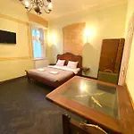 Apartment в центрі на вулиці валова 21 *