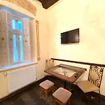 в центрі на вулиці валова 21 Apartment