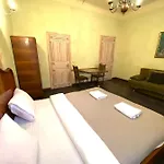 в центрі на вулиці валова 21 * Lviv