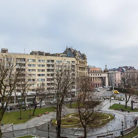 Apartment в центрі на вулиці валова 21 *